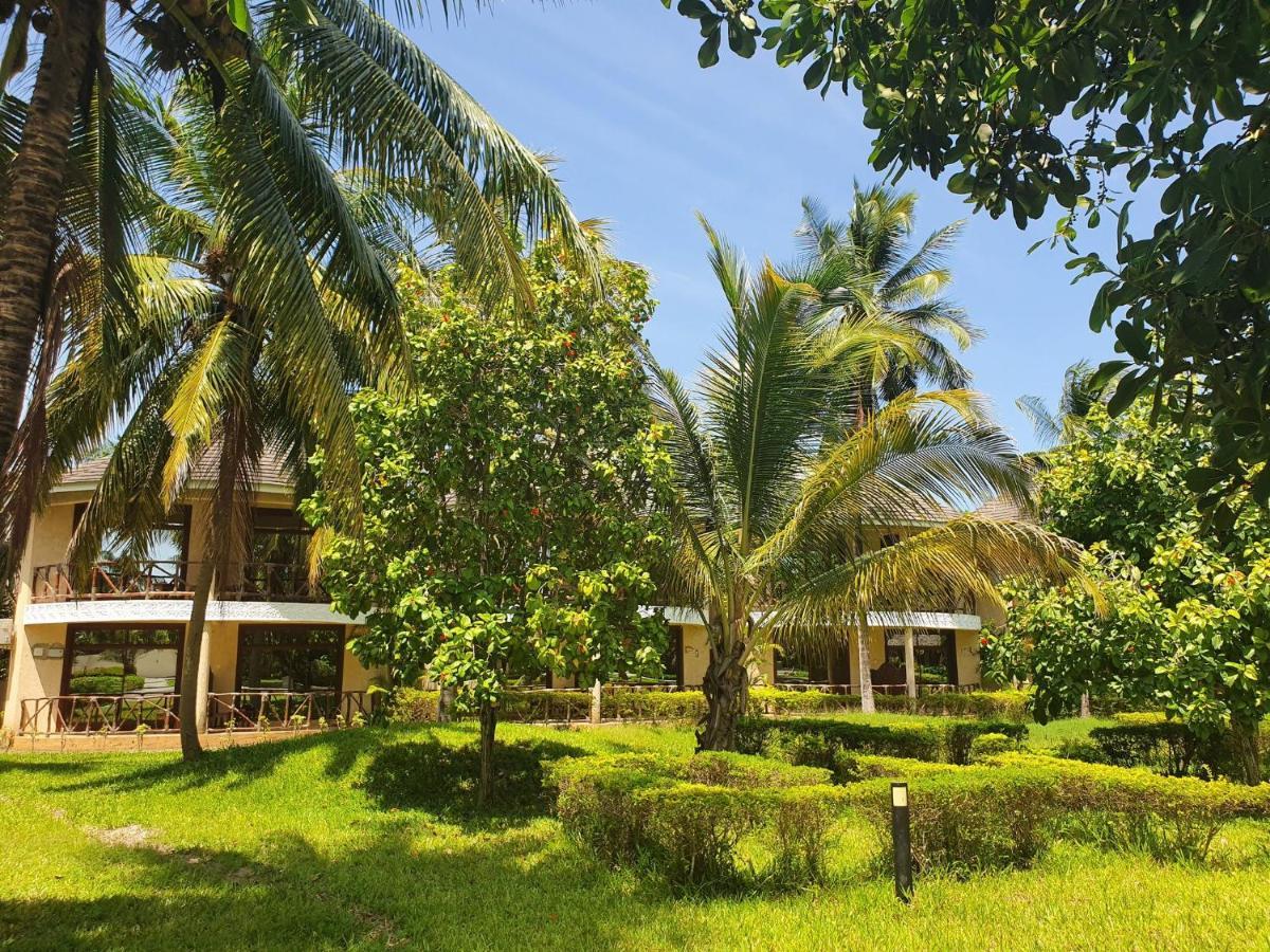 Ahg Maya Bay Resort & Spa Michamvi Esterno foto